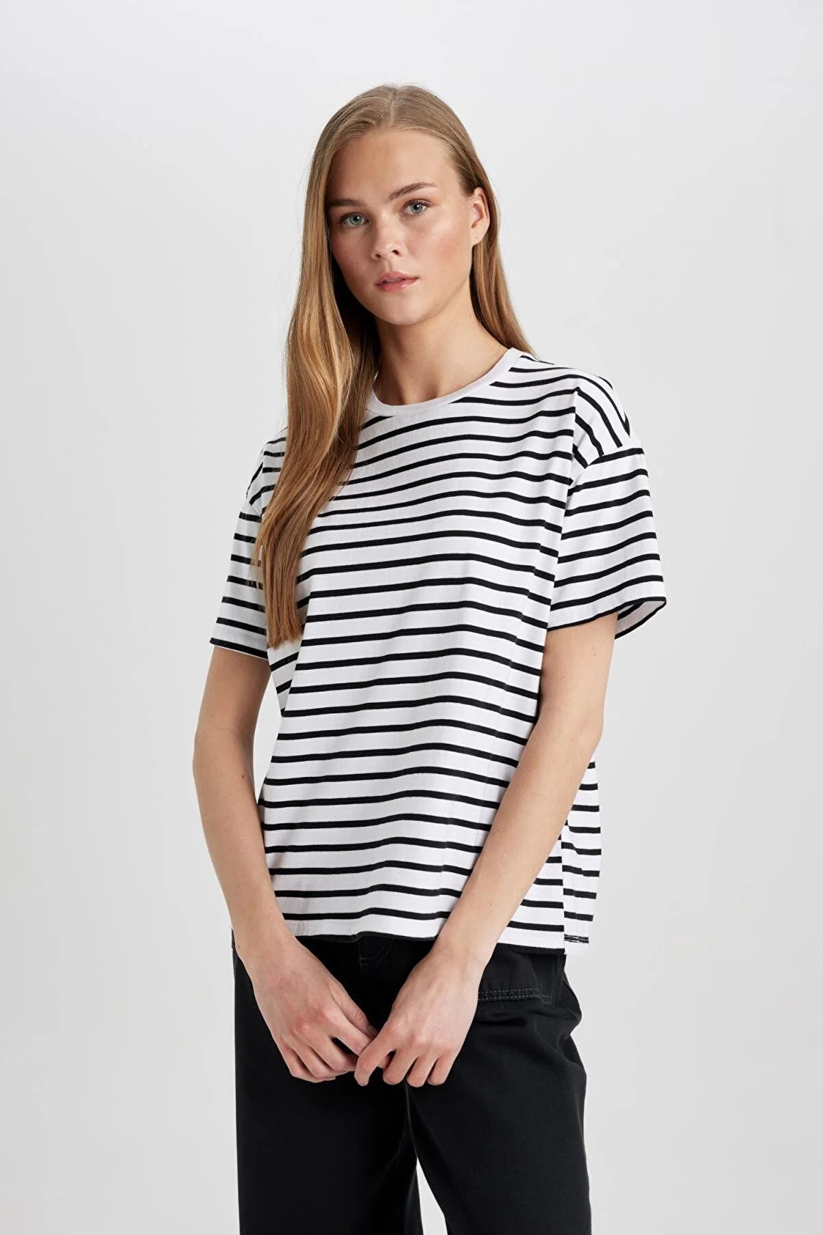 Defacto Women's Oversize Fit Striped Crew Neck Short Sleeve T-Shirt Terry Blend Velvet Blend Canvas Blend